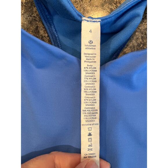Lululemon Zippy Run Tank Top Porcelaine Blue Size 4 Zip Neckline Pockets - Picture 8 of 11